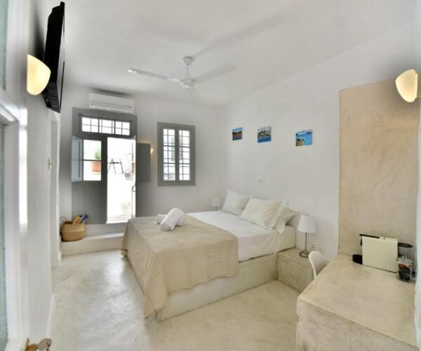Double-Bedroom.jpg