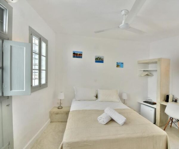 Double-Bedroom3.jpg