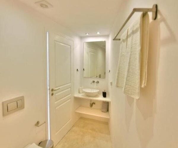Double-Bedroom4.jpg