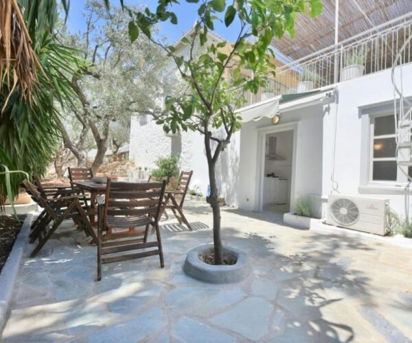 Garden Apartment8
